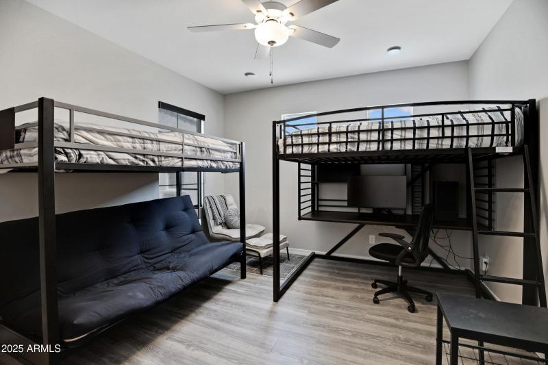 226 E Markwood Dr-31