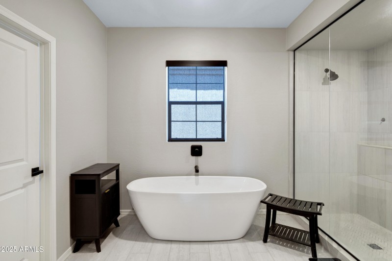 226 E Markwood Dr-40