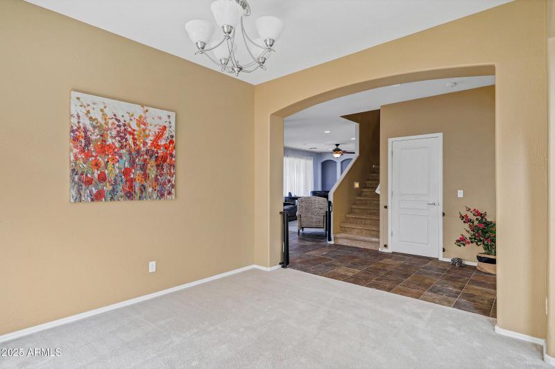 1565 E Prickly Pear Pl-14