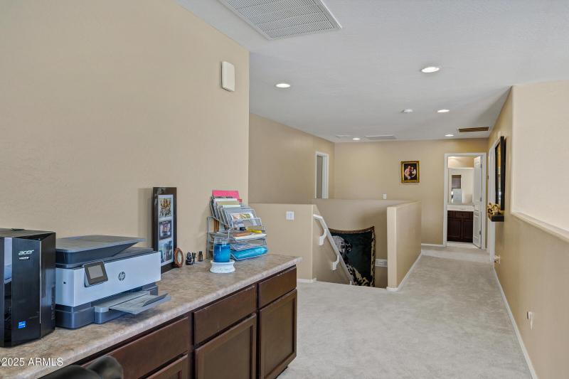 1565 E Prickly Pear Pl-28