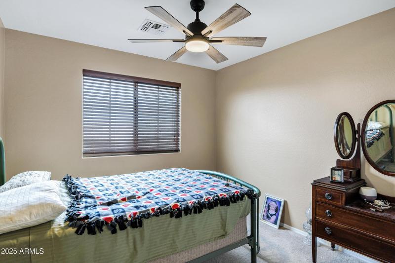 1565 E Prickly Pear Pl-29