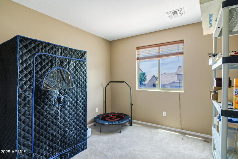 1565 E Prickly Pear Pl-34