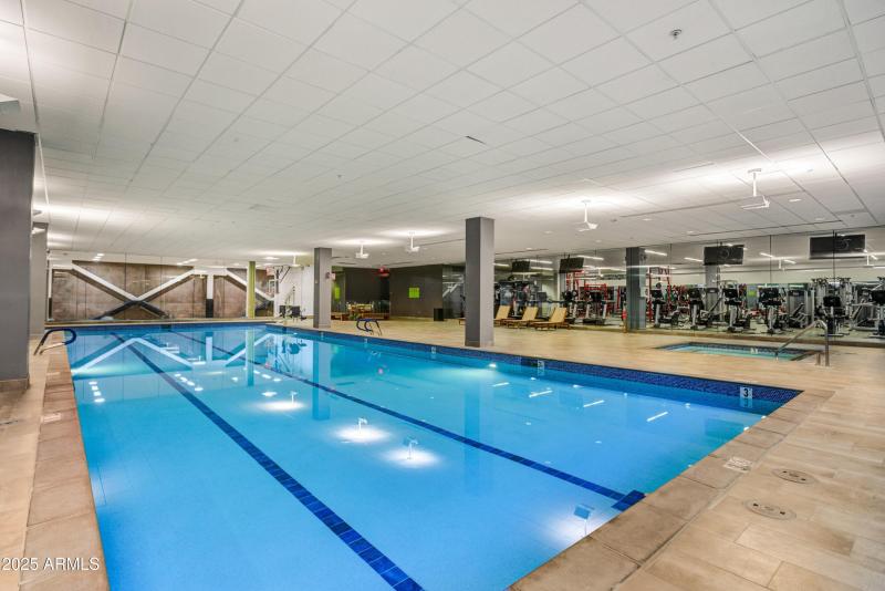 028_Pool and Hot Tub