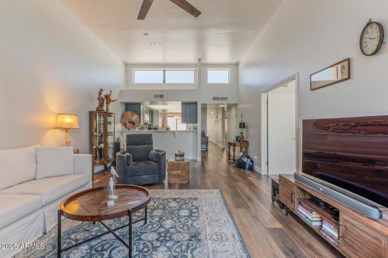 2326 East Evans Drive Phoenix-large-006-