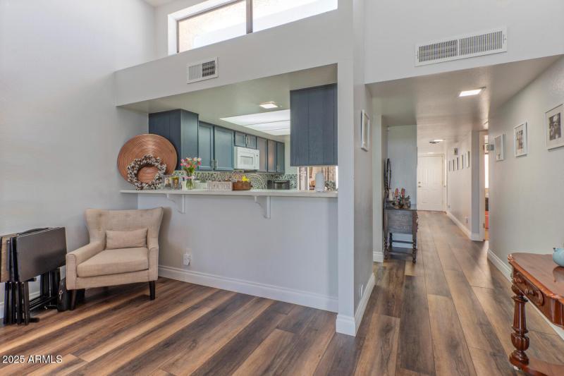 2326 East Evans Drive Phoenix-large-007-