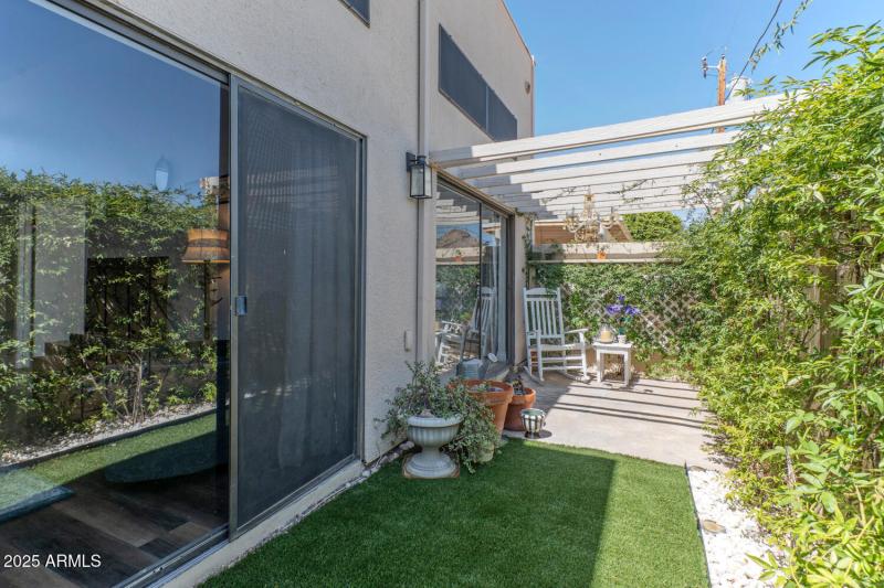 2326 East Evans Drive Phoenix-large-021-