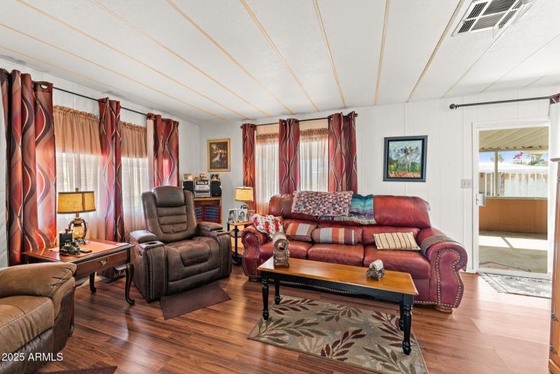 5-web-or-mls-2023-08-17 22.35.39-1