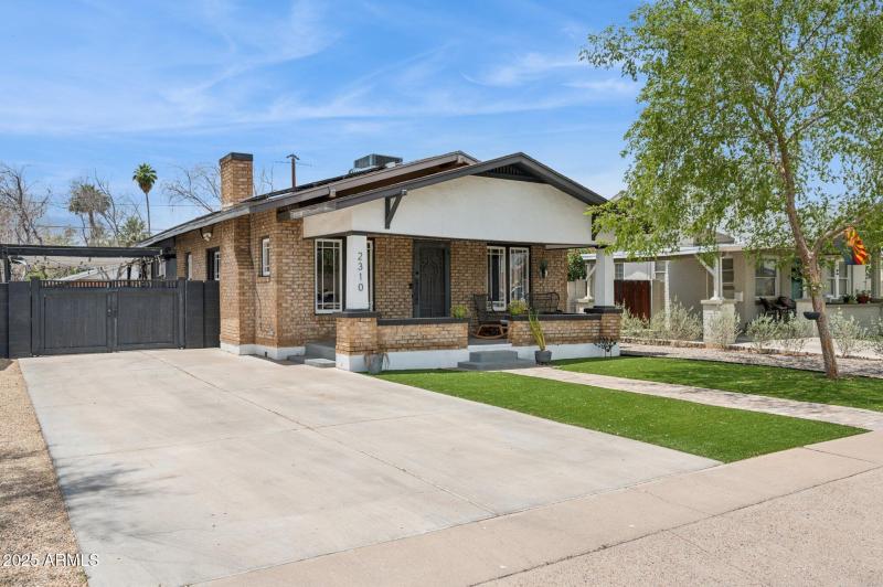 2-web-or-mls-2310-north-11th-st