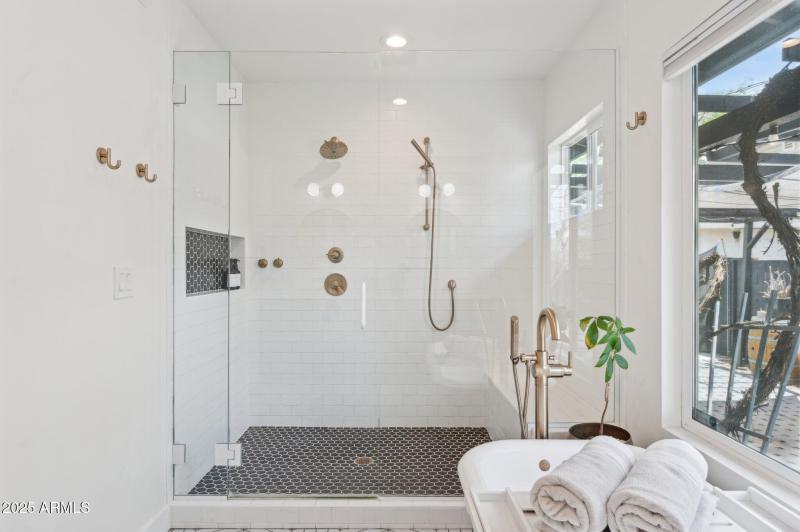 19-web-or-mls-2310-north-11th-st