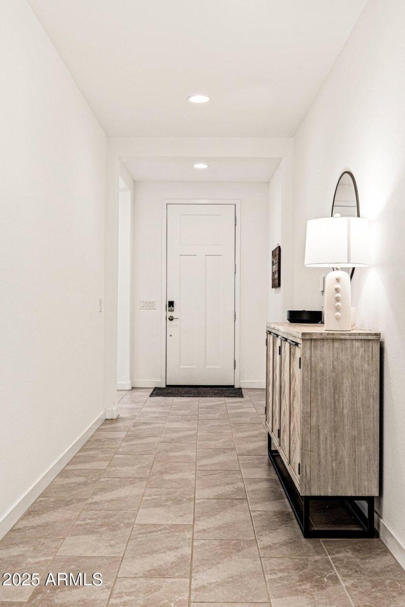 19968 W Flower St - 03