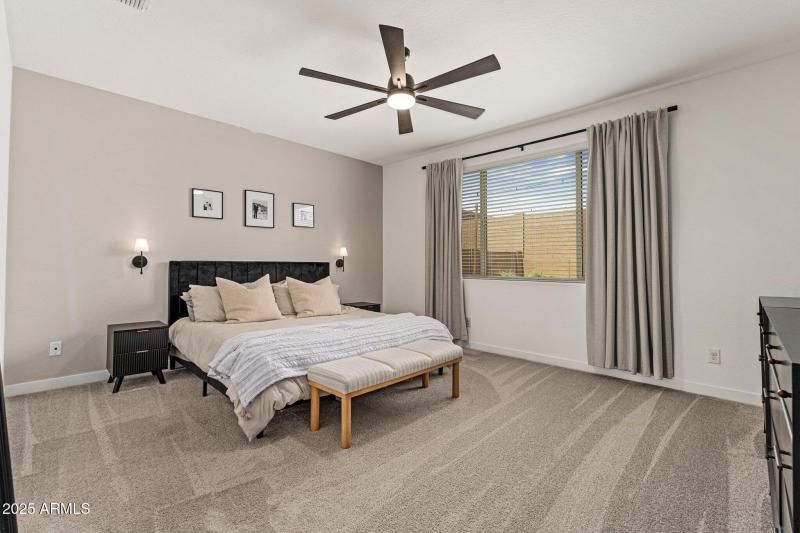 19968 W Flower St - 15