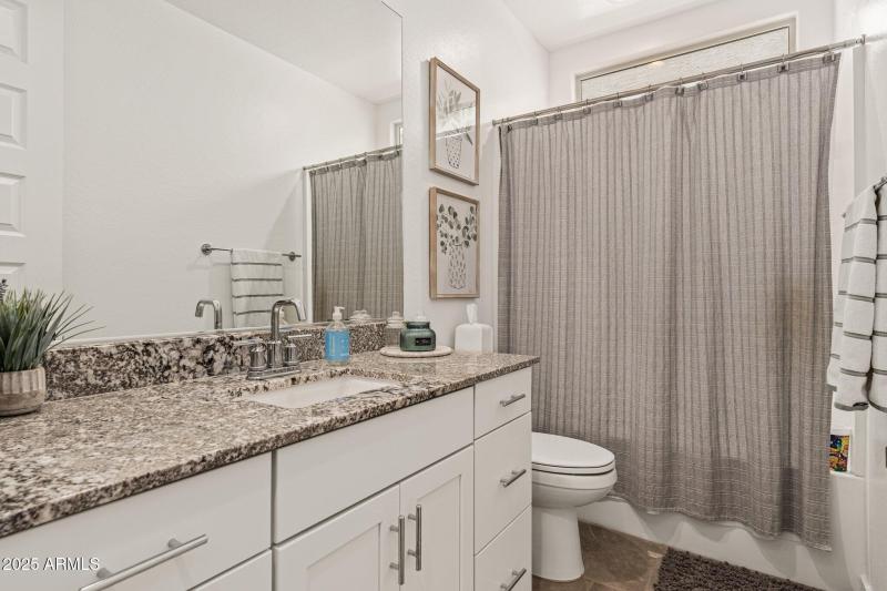 19968 W Flower St - 23