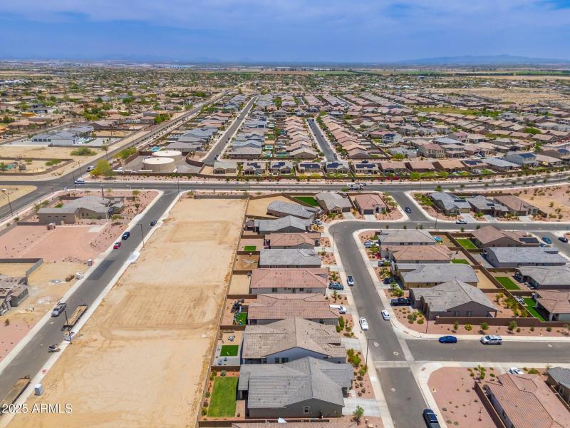 19968 W Flower St - 43