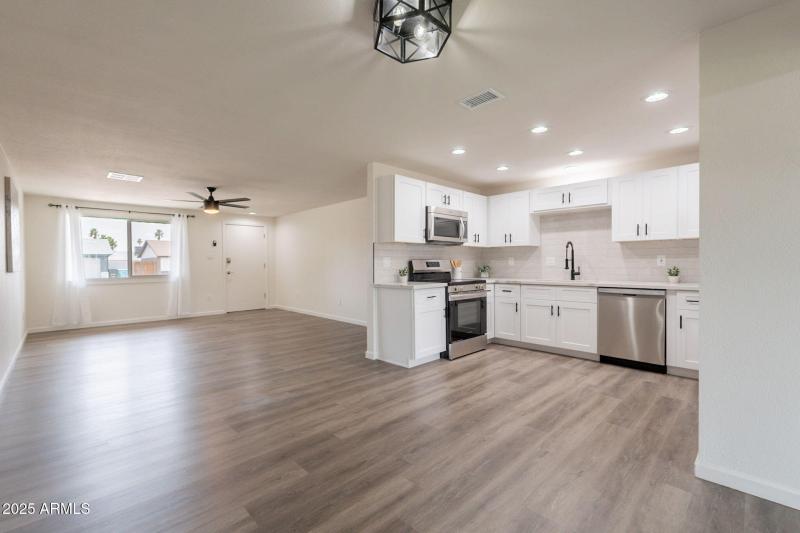 11-web-or-mls-Ludlow-11