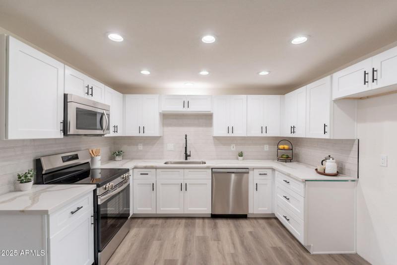 15-web-or-mls-Ludlow-15