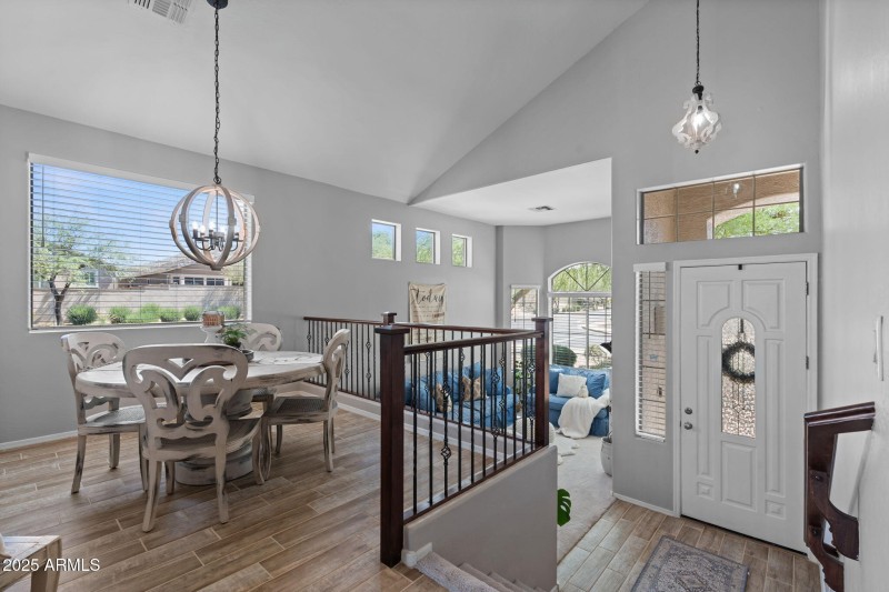 3 - Entry Living Breakfast