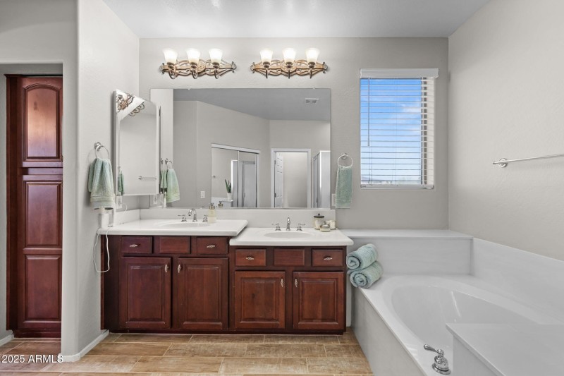 10a - Owners Spa Detail