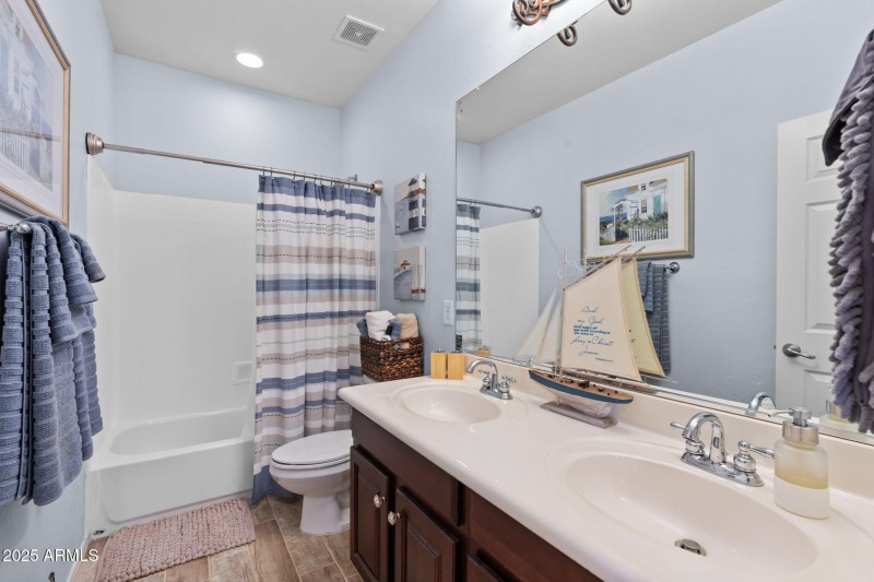 14 - Upstairs Hall Bath