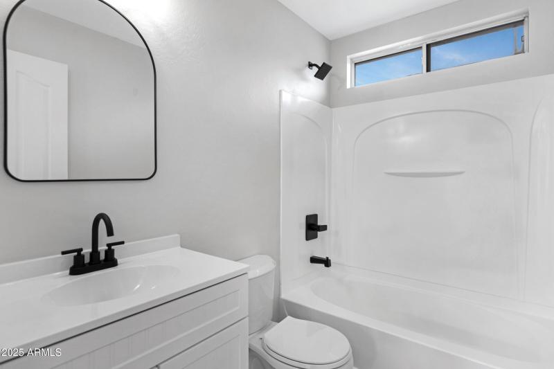 1563 S Longspur Ln-21