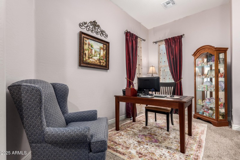 Den/Bonus Room