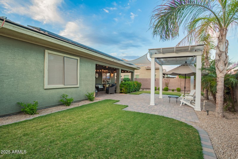 Resort-Style Backyard