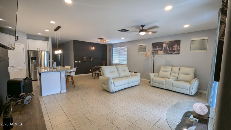 PXL_20250529_213650861.MP