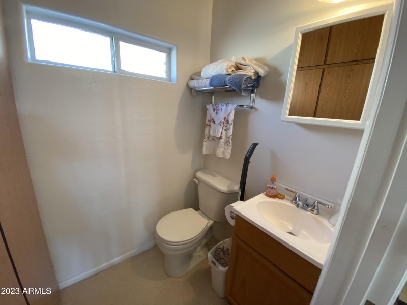 6B006FCB-4956-411F-B2A7-20690B0E23DF