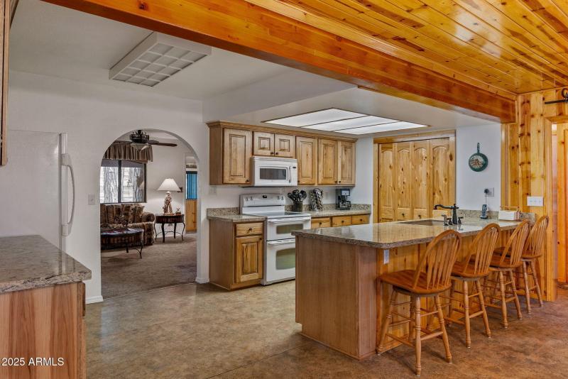 2499CanyonDr-ForestLakes-AZ-11