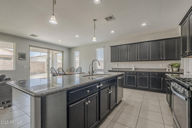 20-web-or-mls-Desert Spoon-20