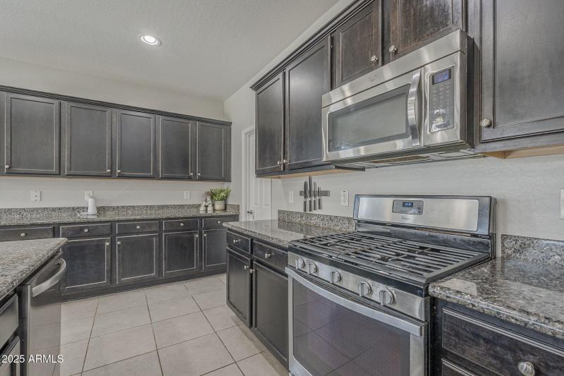 21-web-or-mls-Desert Spoon-21