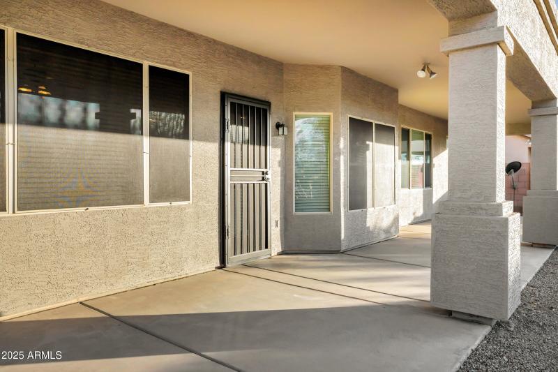 3640 E Torrey Pines Ln-40