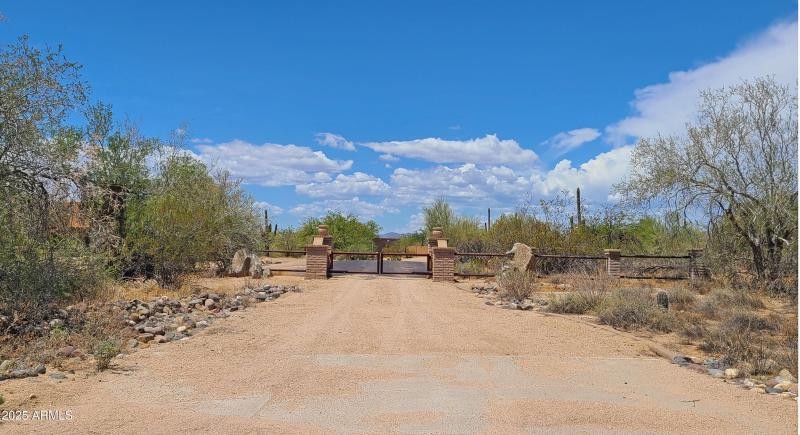 Gate - Front interior View