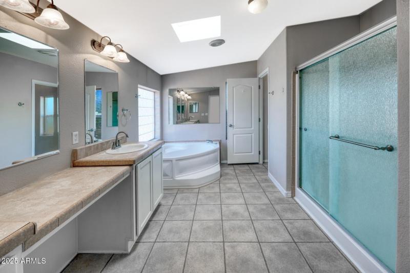 16197_2738 North Calle Tercero