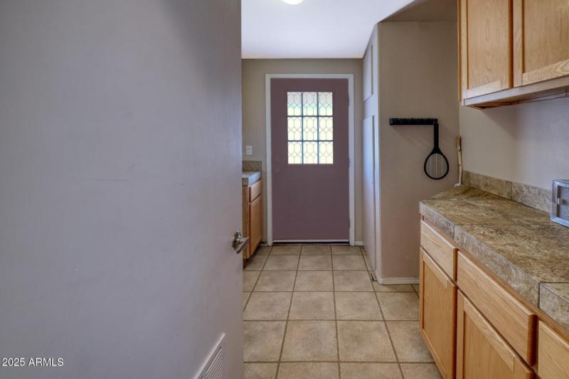 16393_2738 North Calle Tercero