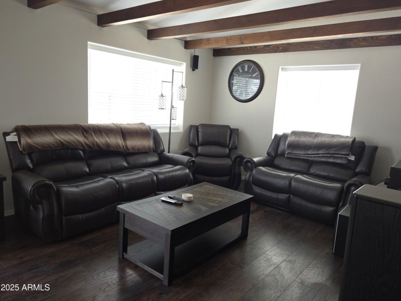 Living room Main house.2