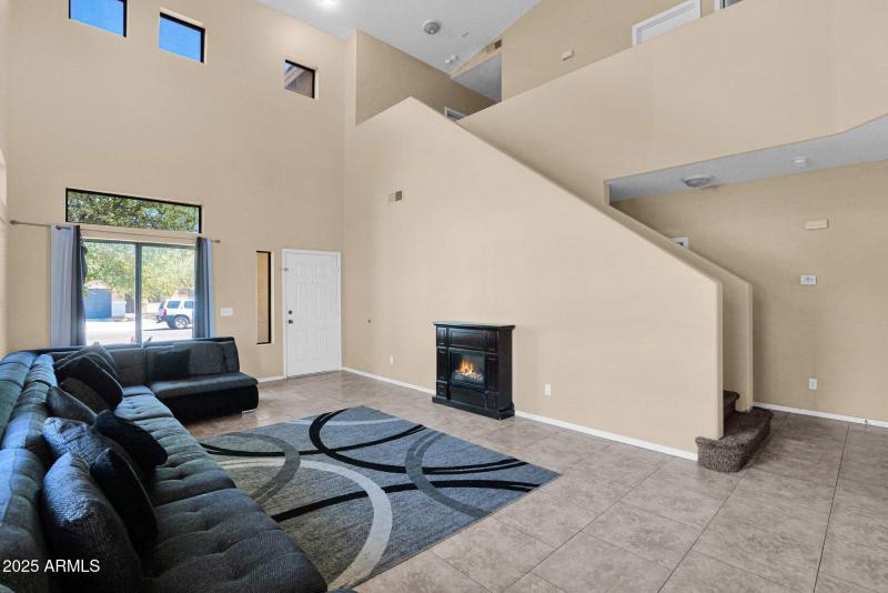 6-web-or-mls-P1222378