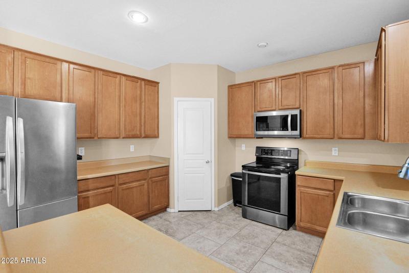 14-web-or-mls-P1222393