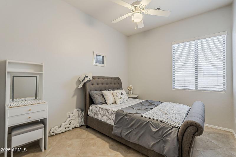 31-web-or-mls-Oakland-31