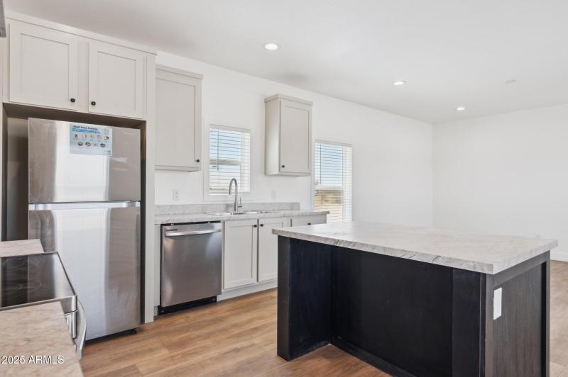 9-web-or-mls-1543-ruby-rd