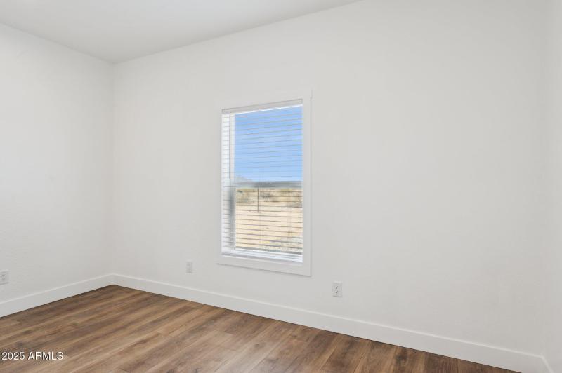 18-web-or-mls-1543-ruby-rd