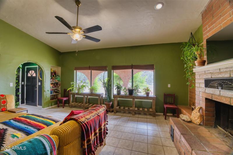 100018-11870 North Fort Grant Road