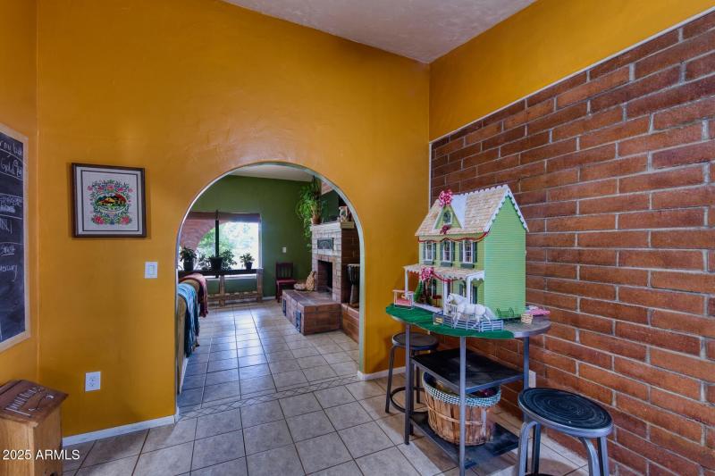 100021-11870 North Fort Grant Road