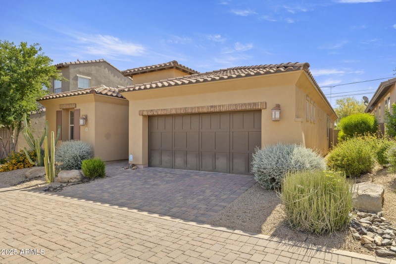 3-web-or-mls-6231-e-mark-way-14