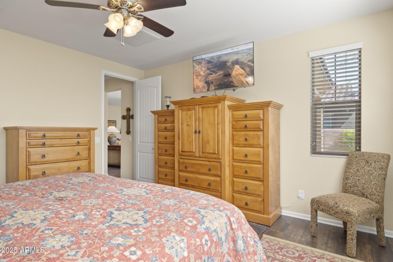 18-web-or-mls-6231-e-mark-way-14