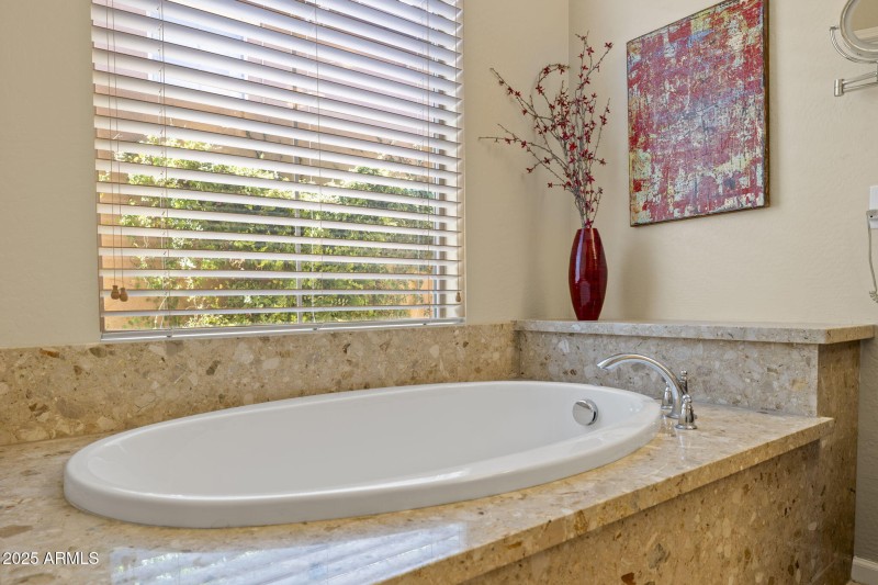 21-web-or-mls-6231-e-mark-way-14