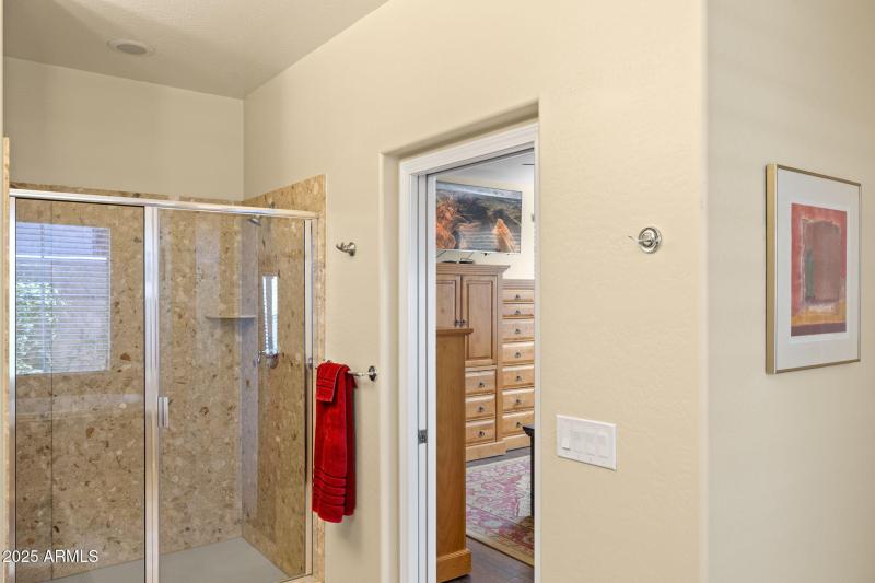 22-web-or-mls-6231-e-mark-way-14