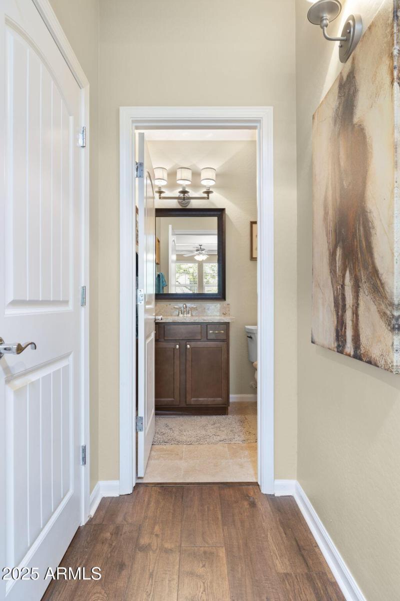 32-web-or-mls-6231-e-mark-way-14