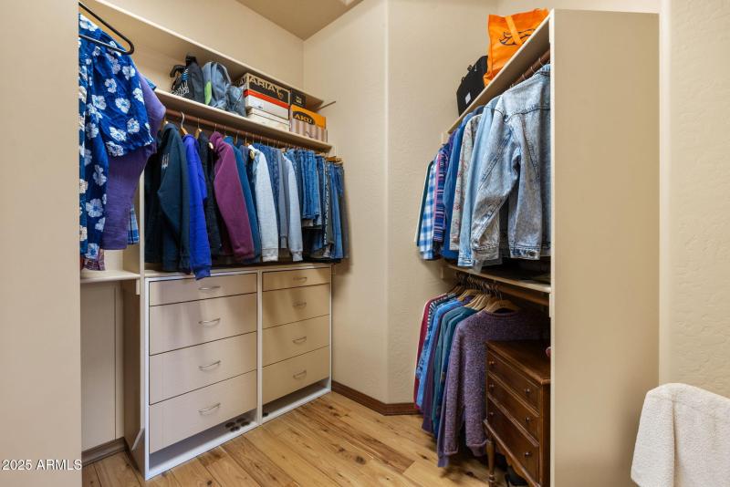 37-Primary Closet (2)