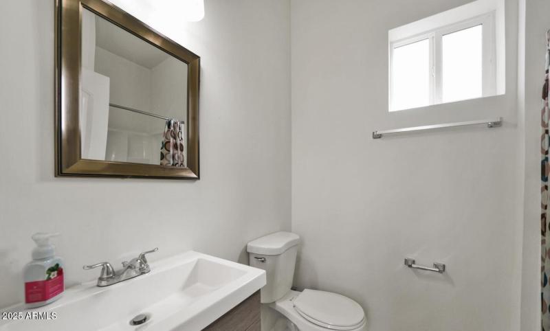 1229 S 13th Ave - Unit 3 - 5 Bath