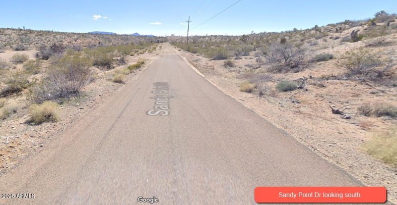 0512 Sandy Point Dr looking south.